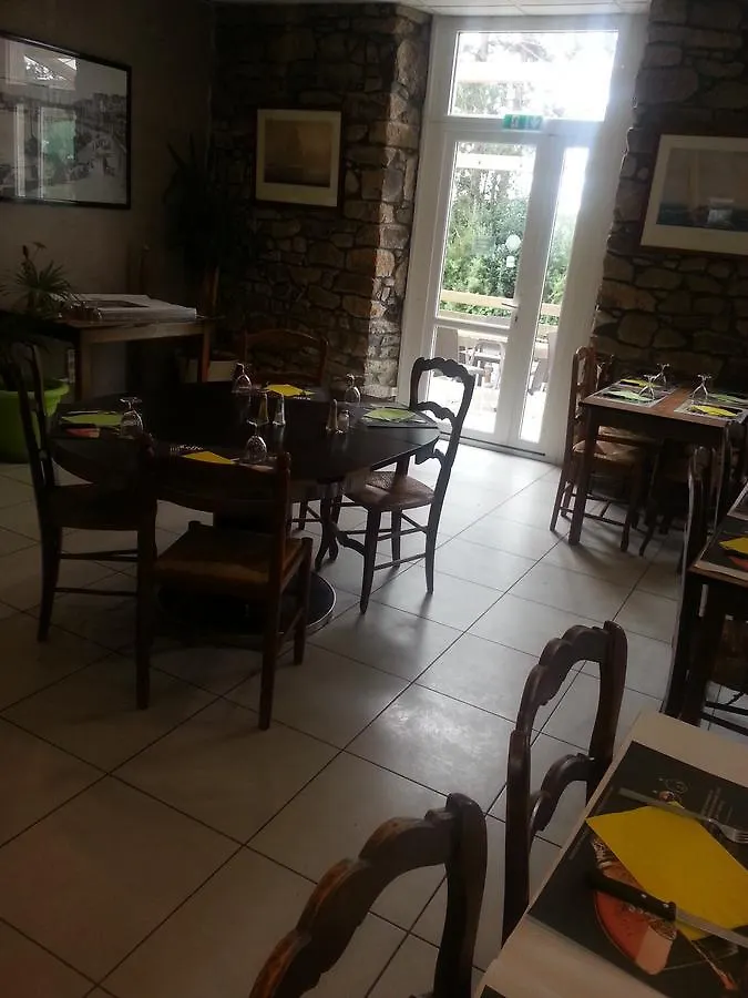 Entre Golfe Et Ocean Hotell Noyalo 3*,
